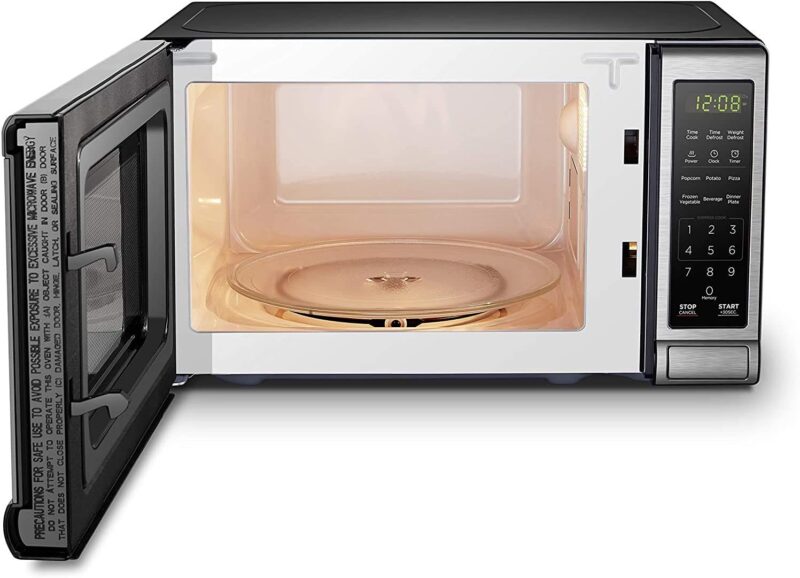 Compact Power: BLACK+DECKER EM720CB7 Microwave Oven Review