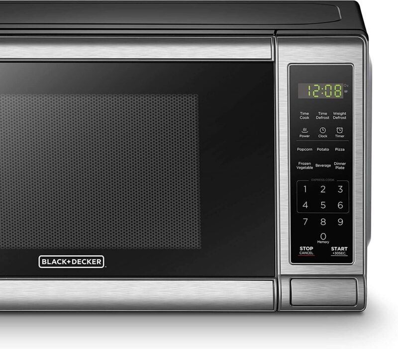 Compact Power: BLACK+DECKER EM720CB7 Microwave Oven Review