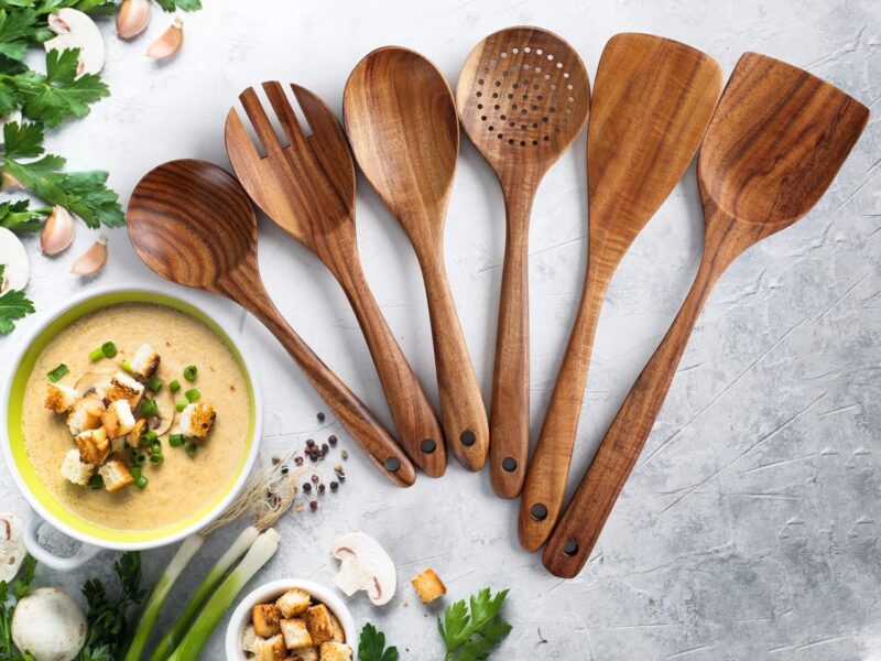 Effortless Cooking: A Review of Zulay Kitchen's 6-Piece Wooden Utensil Set