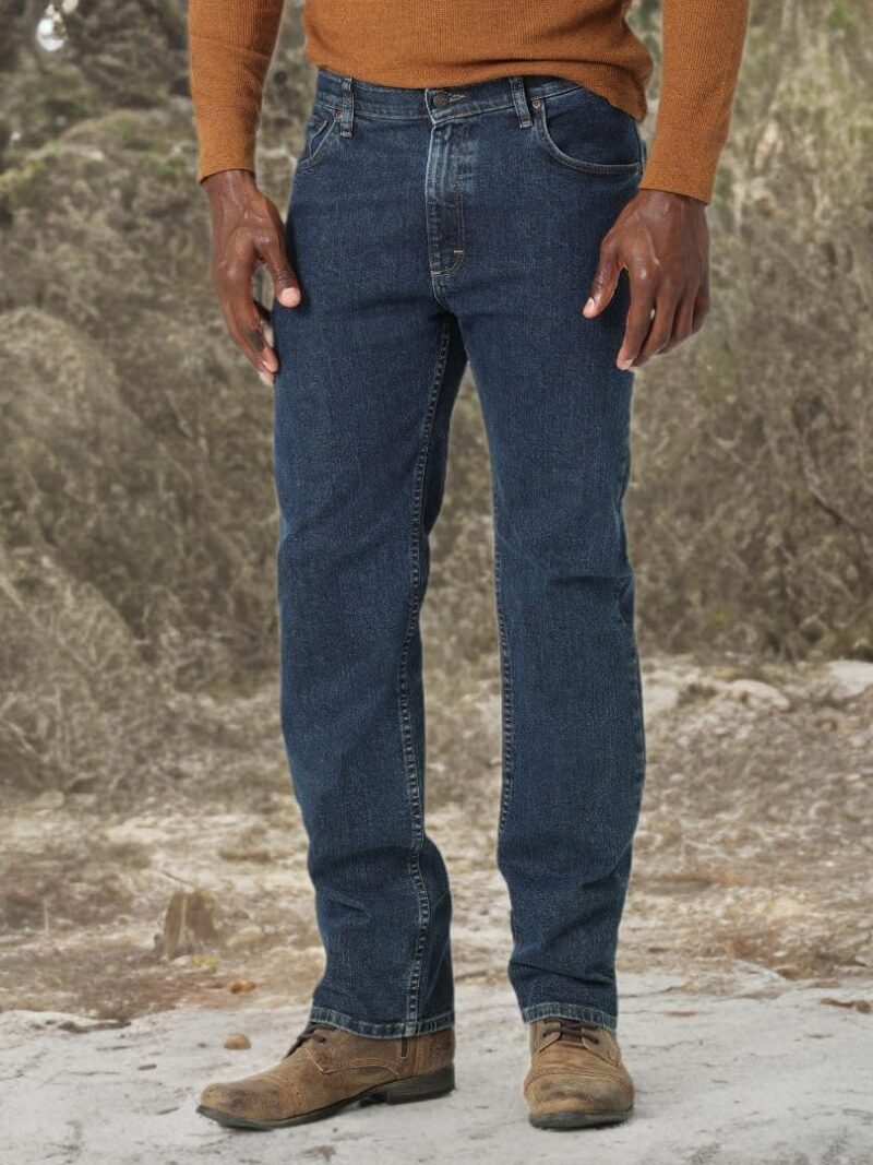 Comfort Meets Style: A Review of Wrangler Men's Regular Fit Jeans