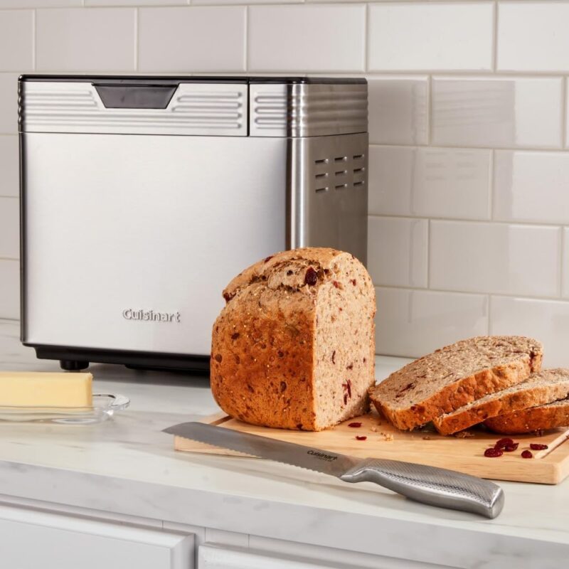 Effortless Baking: A Review of the Cuisinart CBK-110P1 Bread Maker