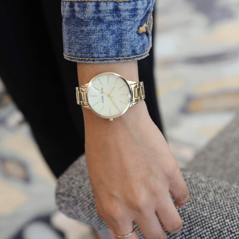 Elegance Redefined: Nine West Crystal Accented Bracelet Watch Review