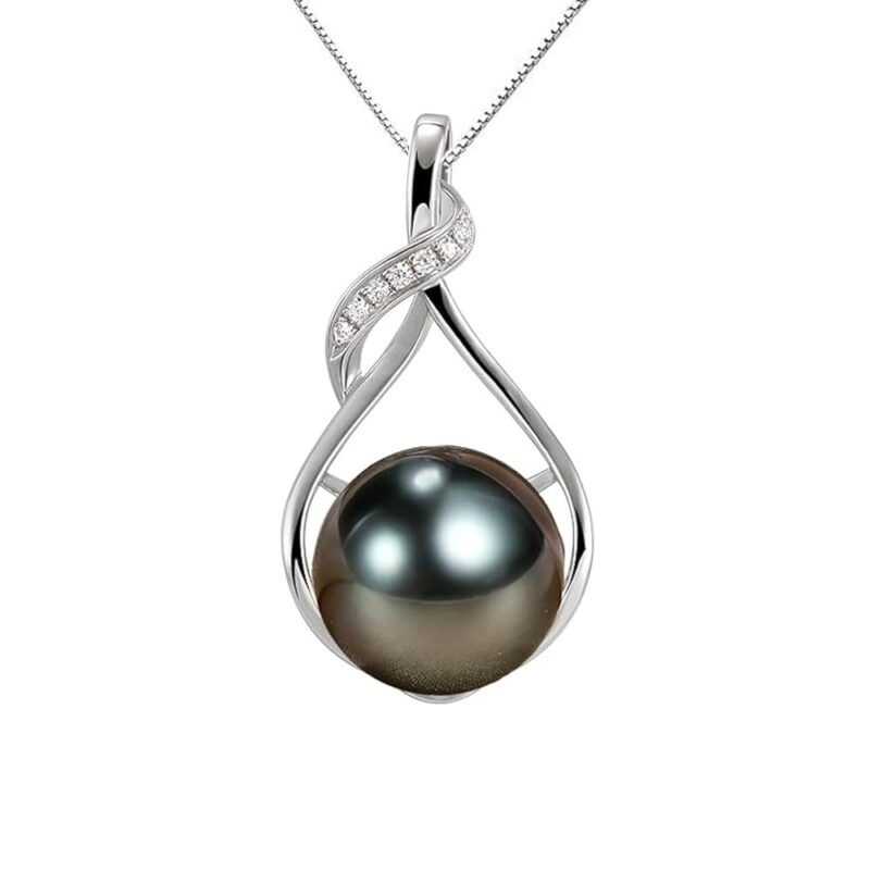 Elegant Tahitian Black Pearl Necklaces: Perfect Gifts for Her