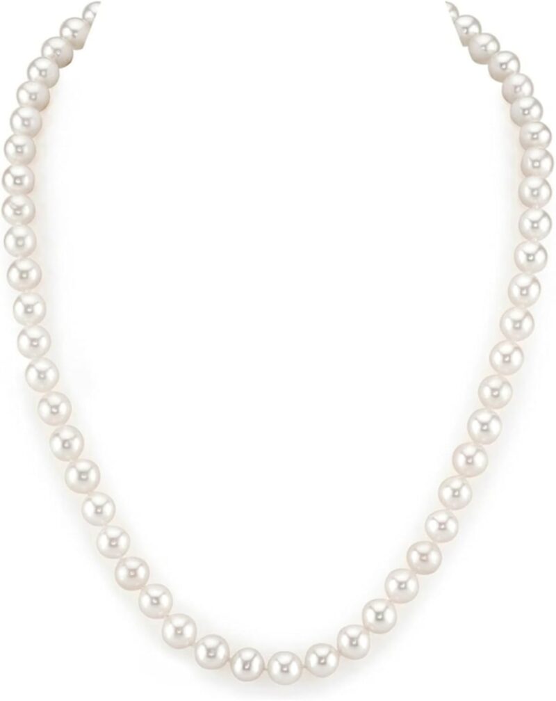 Radiant Elegance: A Review of The Pearl Source's AAA+ Pearl Necklace